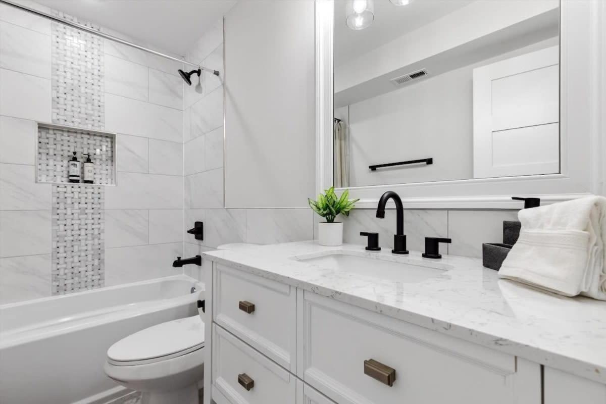 Excellent 2-br In Hip Area Of Dc Apartamento