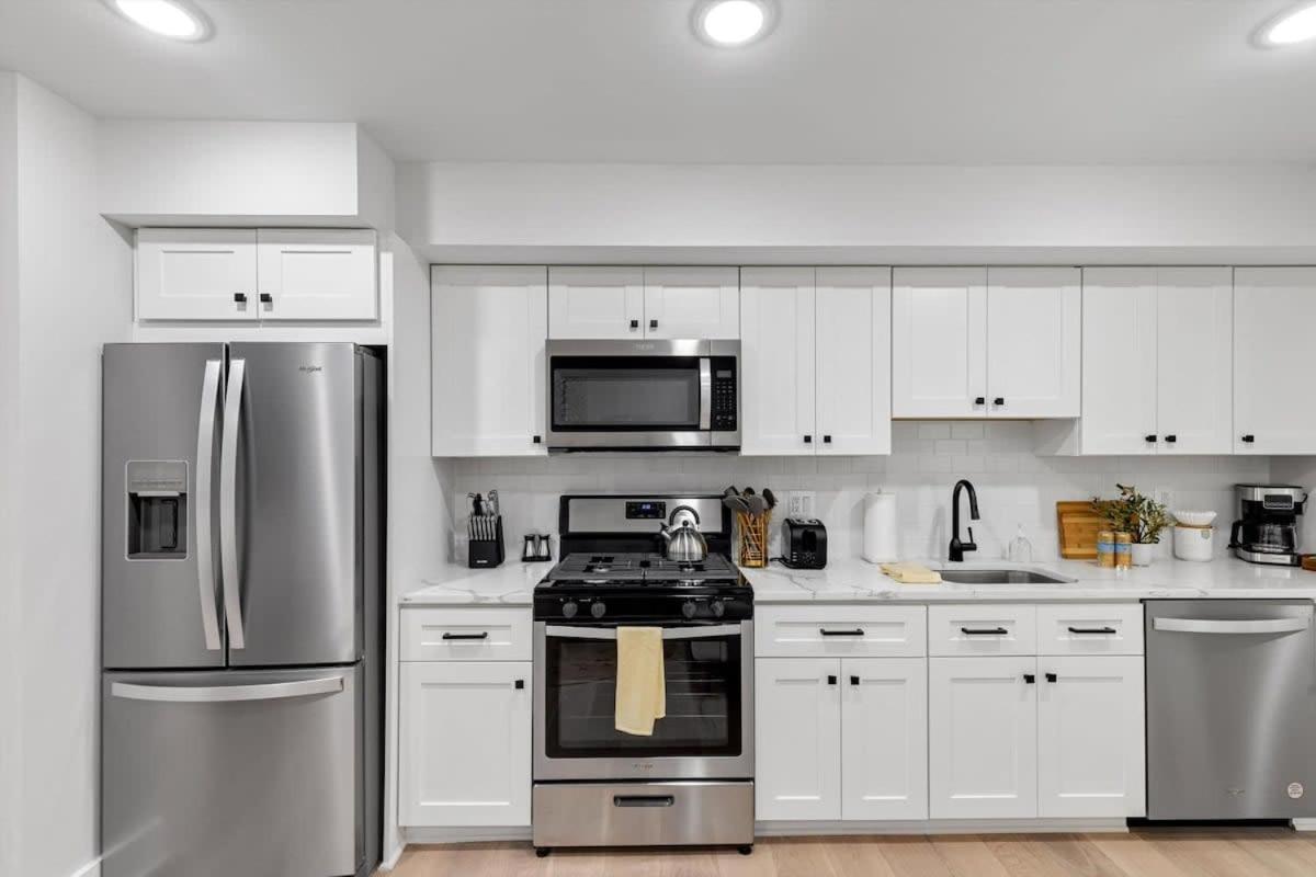 Excellent 2-br In Hip Area Of Dc Apartamento *