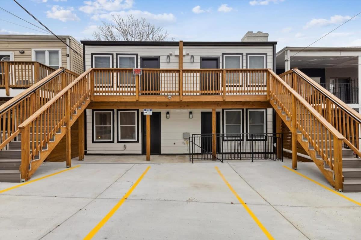 Excellent 2-br In Hip Area Of Dc Apartamento Washington